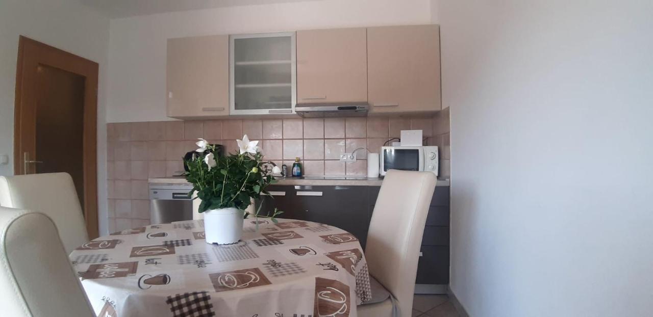 Apartman Lidija Apartman Linardići Kültér fotó